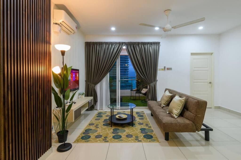 2R1B/Seaview Tropical /1~8Pax/Gurney Mansion One Apartman George Town  Kültér fotó