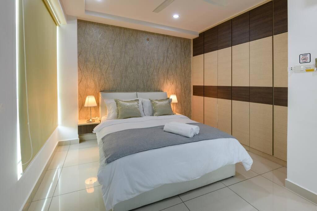 2R1B/Seaview Tropical /1~8Pax/Gurney Mansion One Apartman George Town  Kültér fotó