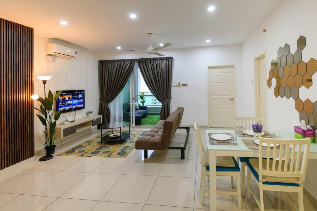 2R1B/Seaview Tropical /1~8Pax/Gurney Mansion One Apartman George Town  Kültér fotó
