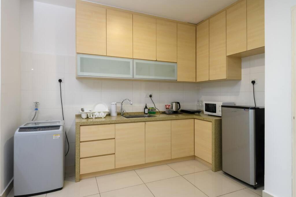 2R1B/Seaview Tropical /1~8Pax/Gurney Mansion One Apartman George Town  Kültér fotó