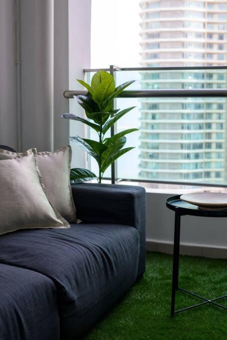 2R1B/Seaview Tropical /1~8Pax/Gurney Mansion One Apartman George Town  Kültér fotó