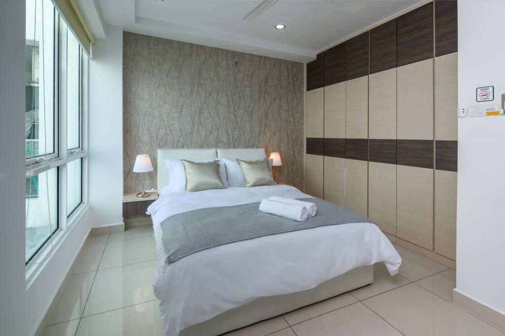 2R1B/Seaview Tropical /1~8Pax/Gurney Mansion One Apartman George Town  Kültér fotó