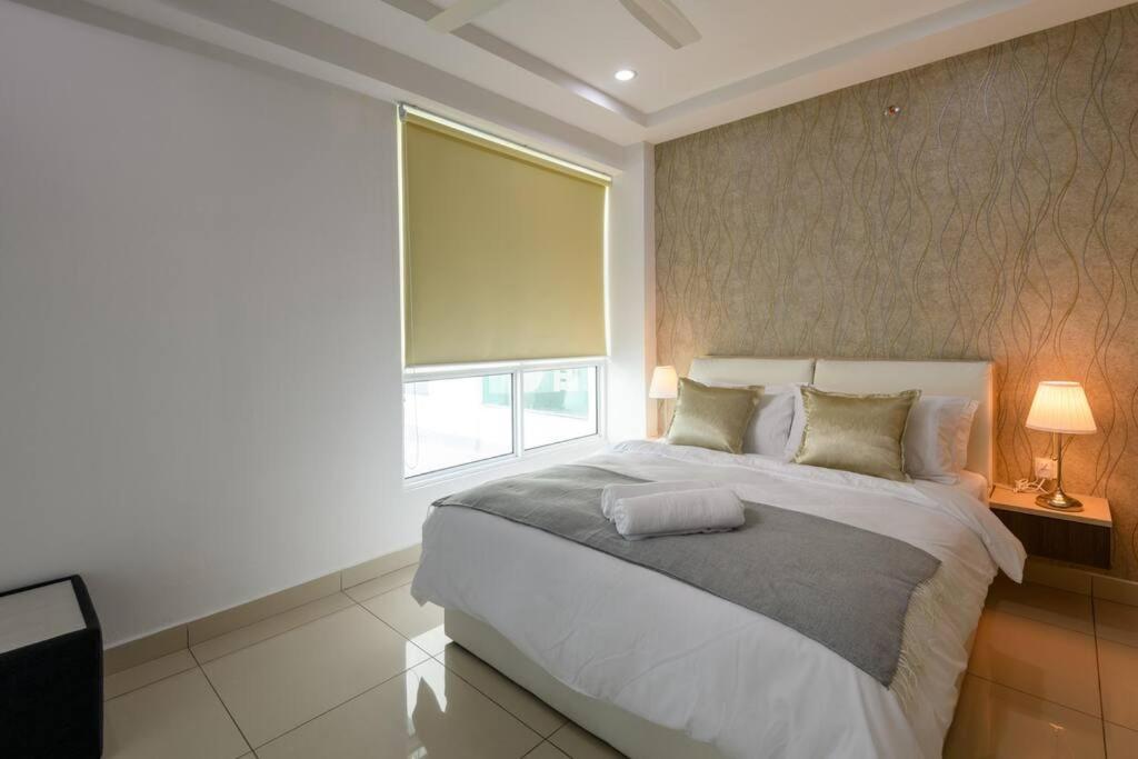 2R1B/Seaview Tropical /1~8Pax/Gurney Mansion One Apartman George Town  Kültér fotó