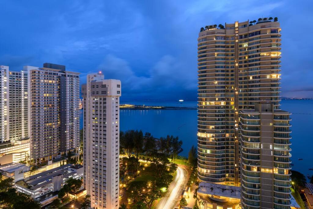 2R1B/Seaview Tropical /1~8Pax/Gurney Mansion One Apartman George Town  Kültér fotó