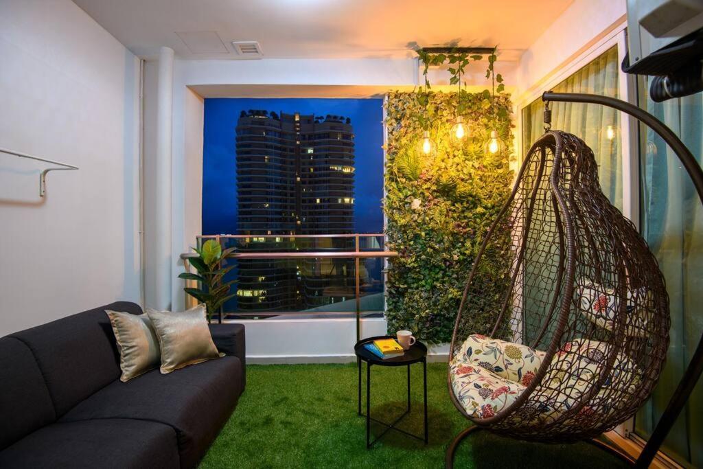 2R1B/Seaview Tropical /1~8Pax/Gurney Mansion One Apartman George Town  Kültér fotó